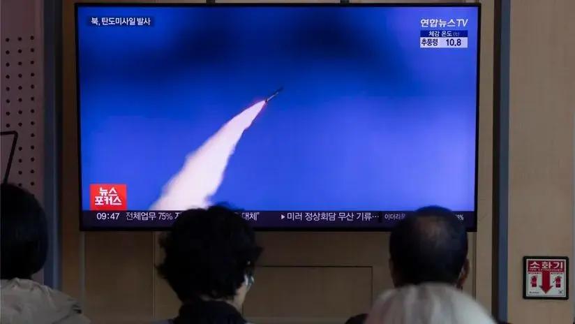 Régimen norcoreano lanzó múltiples misiles balísticos antes de la visita de Donald Trump a Corea del Sur [FOTOS]