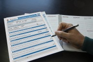 Hacienda ‘premia’ con 1.150 euros a quienes convivan con mayores de 65 años: estos son los requisitos