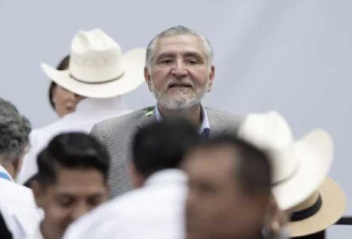 Adán Augusto López asegura que no ha sido notificado sobre la cancelación de su visa
