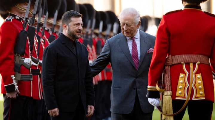 Zelensky llega al Castillo de Windsor luego de histórica visita de Carlos al Vaticano: así fue la reunión