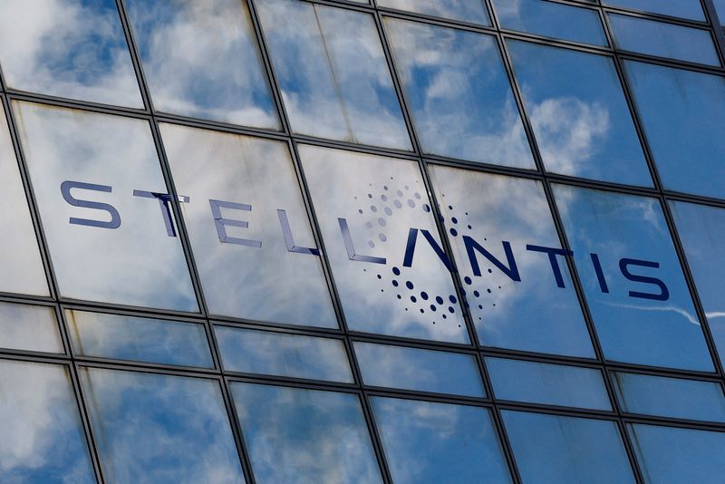 US may revoke $1.1 billion in auto plant funding for Stellantis, GM