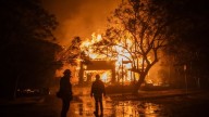 Arrestan y acusan a un sospechoso por el mortal incendio de Palisades, según las autoridades