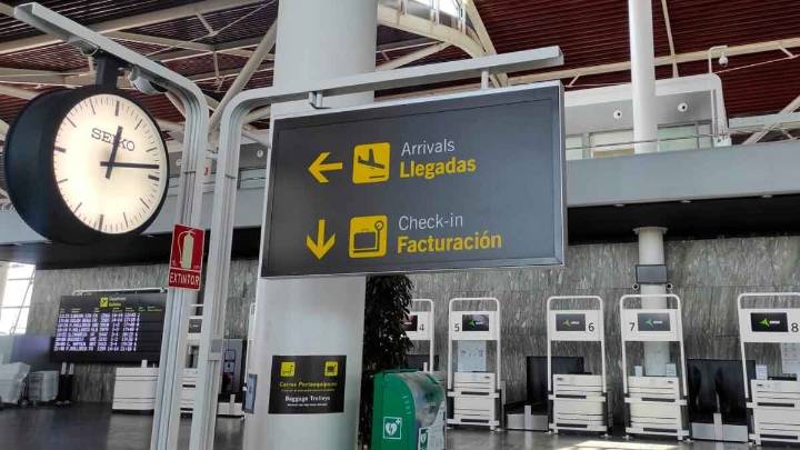 El Gobierno de Aragón exige "mayor implicación" de AENA ante la huida de Ryanair