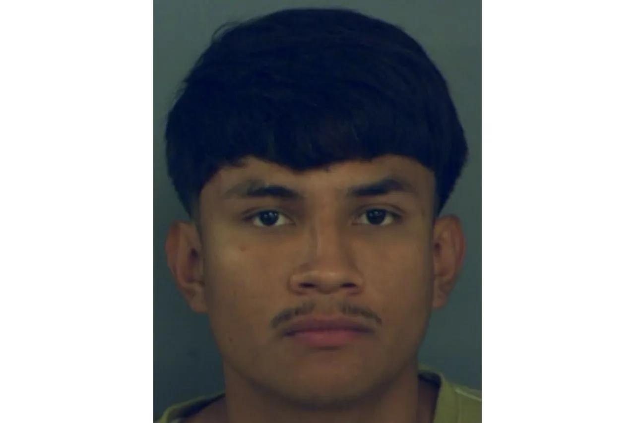 Cae hombre buscado por múltiples órdenes de delitos graves en El Paso