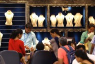 Gold Records First Weekly Loss After Nine