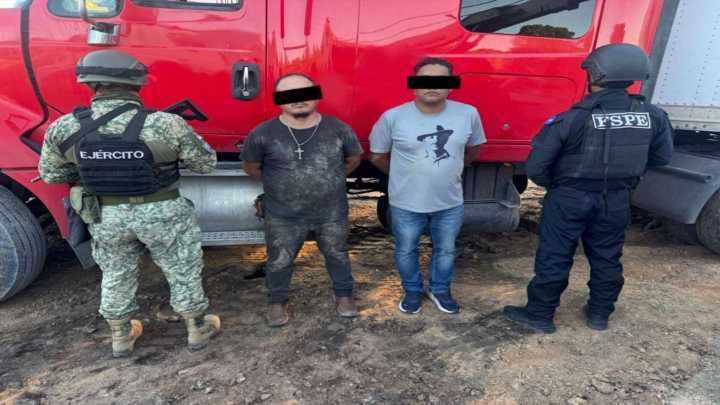 Roban un Tractocamión y lo Recuperan en la Carretera de San José Iturbide, Guanajuato