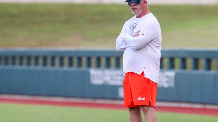 Florida baseball coach Kevin O'Sullivan takes immediate leave of absence