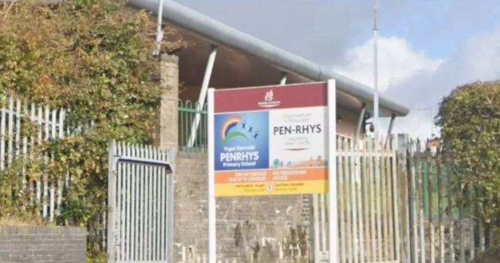 Girl, 8, dies in 'traumatic event' as UK primary school forced to close
