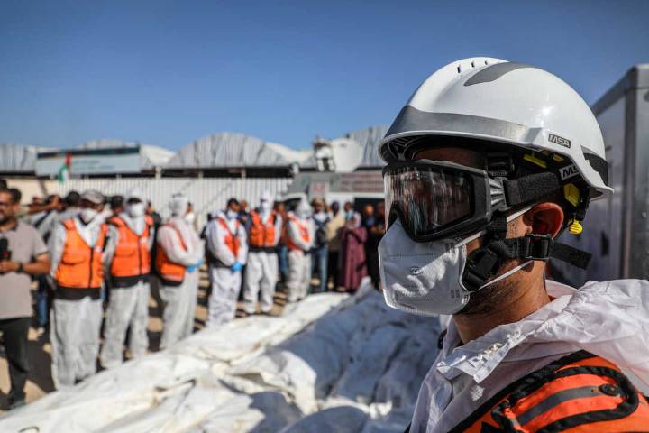 Israel permite a Hamás y al CICR cruzar la línea amarilla para recuperar a rehenes israelíes fallecidos