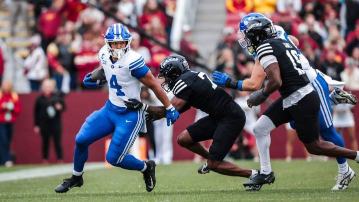 BYU Running Back LJ Martin Leaves Iowa State Game With Injury