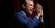 Hegseth ordena cambios en el inspector del Pentágono; advierten que esto silenciará quejas