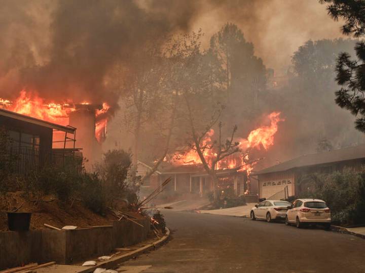 Man fascinated with fire imagery arrested in Palisades blaze, officials say