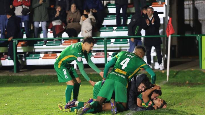 Todas las fotos del partido entre el Atlético Astorga y el Mirandés