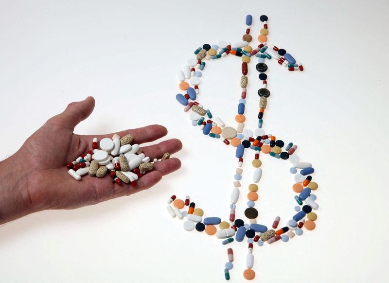 Exclusive-US pharmacies, drug discounters are discussing TrumpRx role with administration