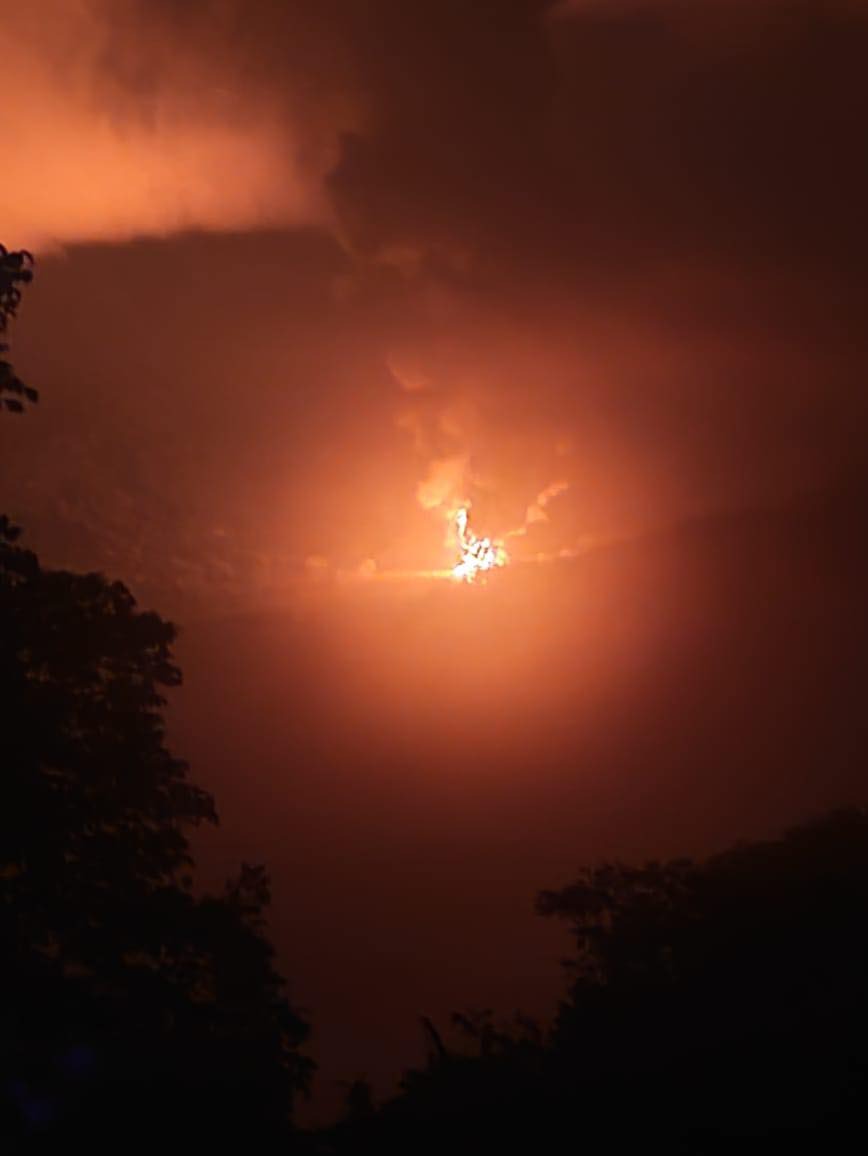 Explota ducto de Pemex en Xicotepec en medio de tormenta tropical Jerry