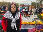 Grupo Latinos por Palestina levanta en Pilsen un altar a los caídos en el conflicto entre Hamas e Israel