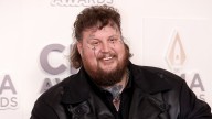 Jelly Roll showcases jaw-dropping 200-lb weight loss ahead of major career milestone