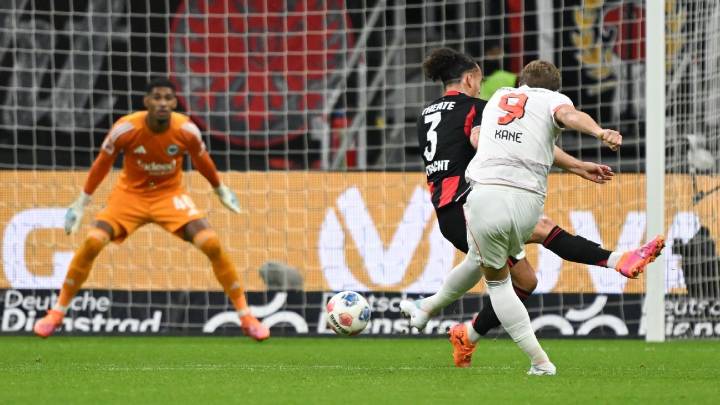 Kane first to score 11 goals in first 6 Bundesliga games of season