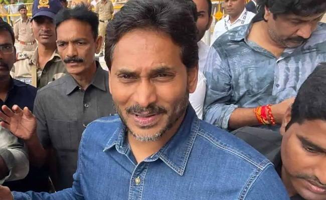 Jagan Mohan Reddy returns from London