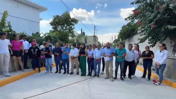Inauguran obra de rehabilitación de la calle Otilio Montaño en Cuautla