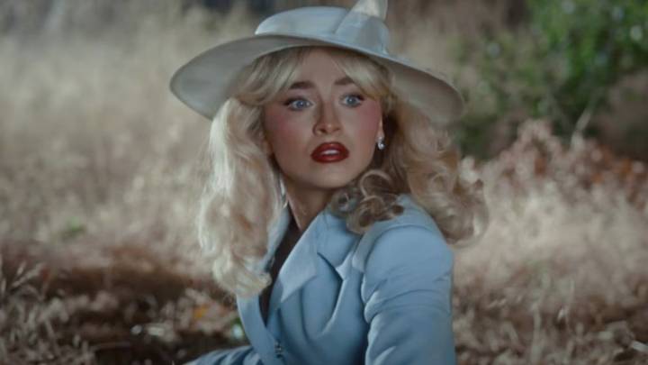 Fans Can't Get Enough Of The SNL-Themed Underwear Sabrina Carpenter Performed In