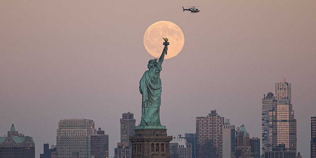 Photos: Full Harvest Supermoon wows across the world