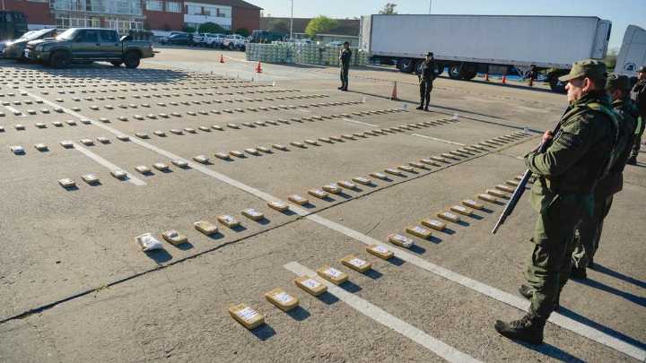 Esteban Echeverría: desarticulan una banda narco que llevaba 444 kilos de cocaína