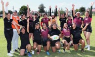Estudiantes rompen estereotipos de género y “transforman su mente” con el rugby femenino