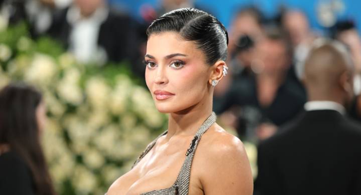 ‘Fourth Strike’ Lyrics: Kylie Jenner Drops New Song with Terror Jr – Listen Now! | King Kylie, Kylie Jenner, Terror Jr 