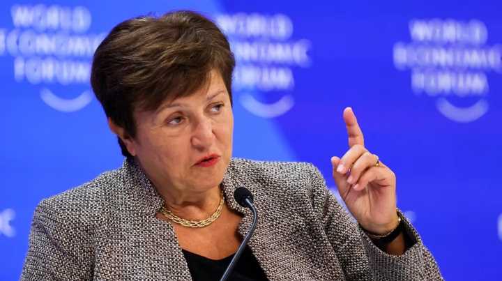 El FMI empeoró sus previsiones para Argentina con menos crecimiento y mayor inflación para este año y 2026