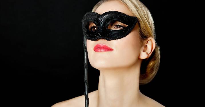 Nudist Halloween ravers will see partygoers pay £45 for strict ‘mask only’ dress code