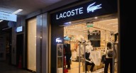 Lacoste, la marca del cocodrilo que avanza en Perú: ¿cuál es su estrategia?