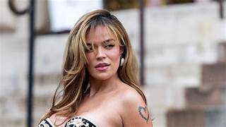 Karol G en Vogue World Hollywood 