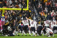 No Hail Mary magic this time and Moody's last-play kick lifts the Bears past the Commanders 25