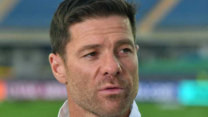 Real Madrid star forced to release statement denying rift with Xabi Alonso