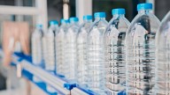 La OCU analiza más de 90 aguas embotelladas y confirma que ésta marca es la mejor