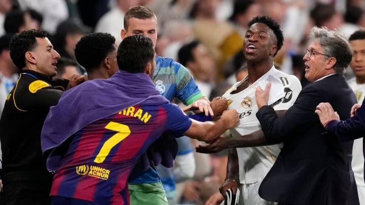 Real Madrid's Lunin sent off, 5 booked in post