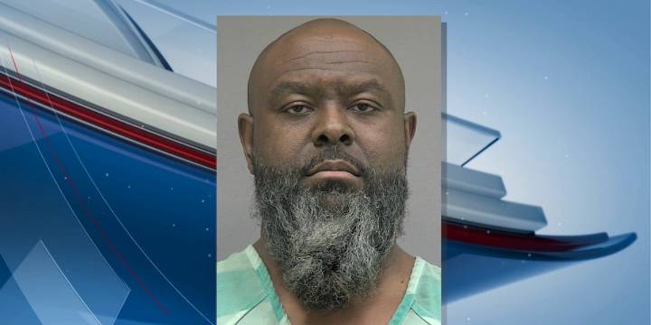 Newbery man arrested for threatening utility workers with gun, deputies say