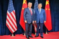 Anuncia Trump 10% de reducción a los aranceles que impuso a China