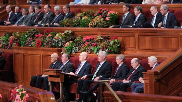 Apostles will ‘direct the church’ until First Presidency is reorganized, Latter