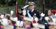 'La muerte no es el final': emotivo homenaje a los caídos en el 12 de Octubre