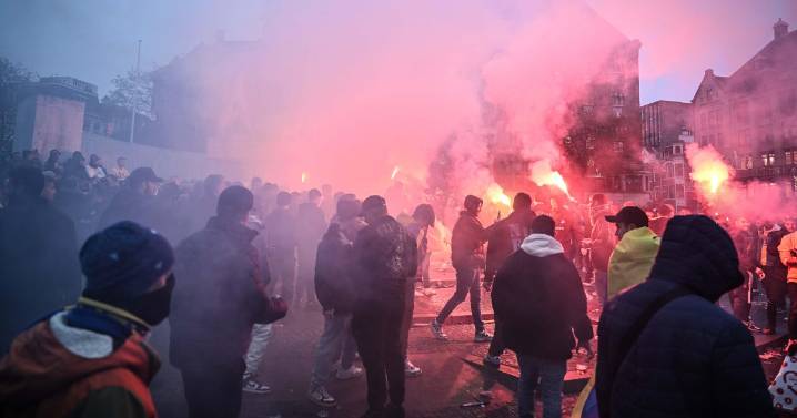 U.K. leader calls local ban on Israeli Maccabi Tel Aviv soccer fans "the wrong decision"