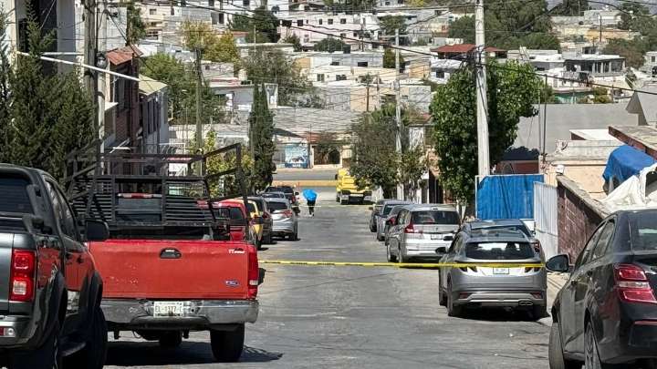 Adulta mayor es localizada muerta dentro de su casa y con signos de autolesión en colonia Benito Juárez, Saltillo