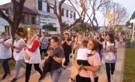 Gran convocatoria en el Abrazo Solidario Docente en Arrecifes