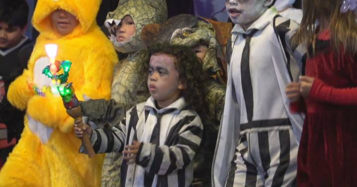 Mile High Trunk or Treat brings Denver metro area community together for Halloween fun