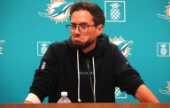 Dolphins' McDaniel shuts down trade rumors; injury report