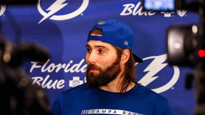 No place like Tampa, TV for former Lightning player Pat Maroon