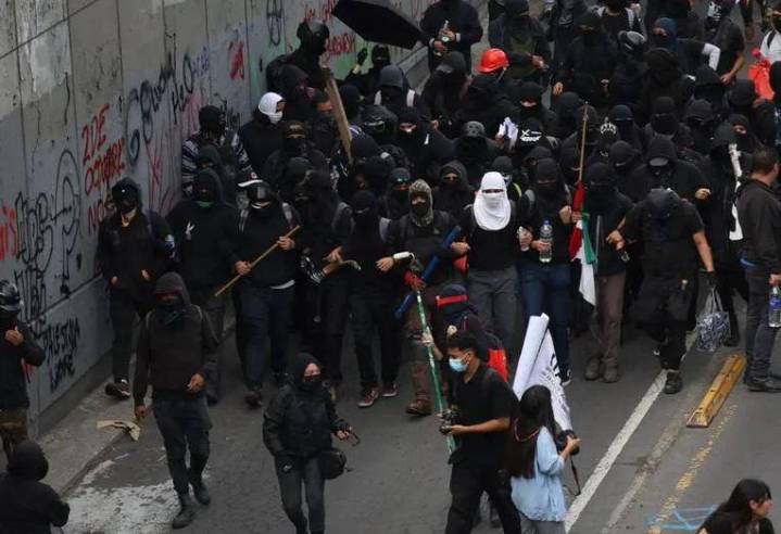 El ‘Bloque Negro’ acusado de coordinar saqueos durante la marcha del 2 de octubre en CDMX