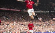 2-0. El Manchester United amortigua la crisis