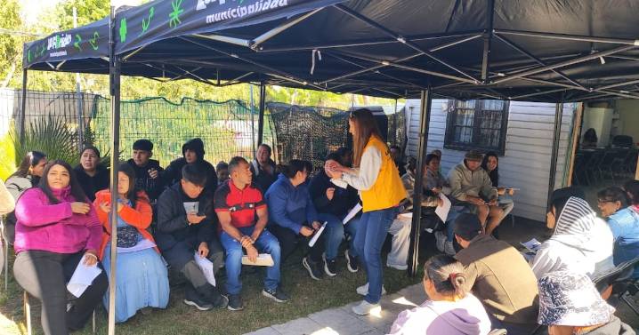 La Florida inicia atención a más de 150 vecinos y sus mascotas ante inminente desalojo de segunda etapa de Toma Dignidad